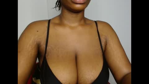 Snapshot of pinkxsugar chatting on 11/27/25, 11:12 pinkxsugar online show from 11/27/25, 11:12