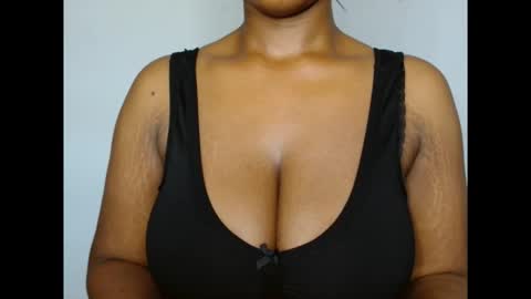 pinkxsugar online show from 02/25/26, 05:11