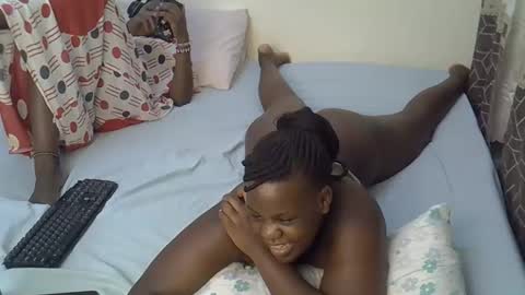 Snapshot of pinky_ebony1 chatting on 10/16/25, 07:48 pinky online show from 10/16/25, 07:48