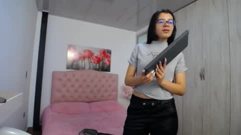 pinky_f00x online show from 11/29/25, 07:50