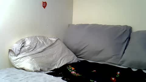 PINKY online show from 06/19/26, 09:40