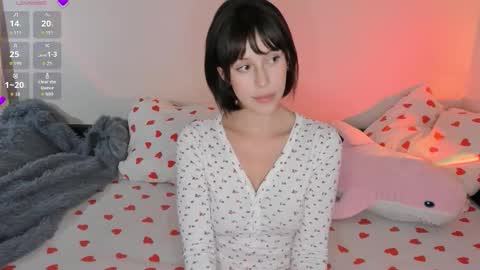 Snapshot of pinkyhoy chatting on 10/09/25, 08:51 Celina online show from 10/09/25, 08:51