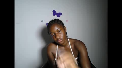 pinkykiki_247 online show from 12/19/25, 06:20