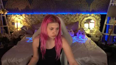 pinkytrix online show from 05/06/26, 12:43