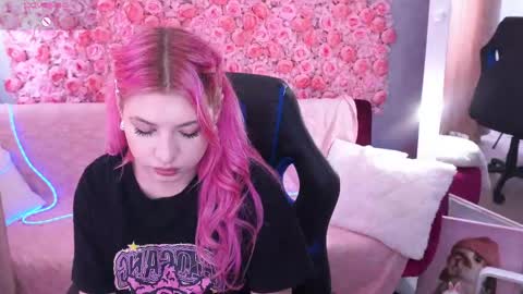 pinkytrix online show from 05/09/26, 12:43
