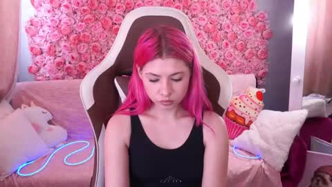 pinkytrix online show from 05/19/26, 01:17
