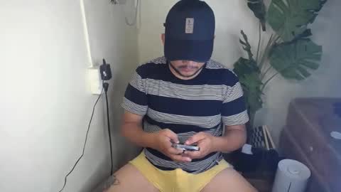 pinoy041087 online show from 11/24/25, 06:35