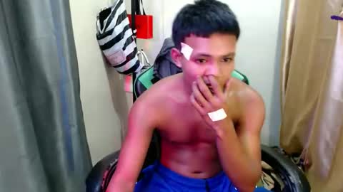 pinoy_fucker18 online show from 05/18/26, 05:35