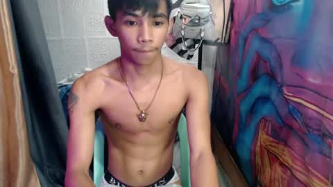 Snapshot of pinoy_oyd69 chatting on 06/28/26, 01:17 pinoy_oyd69 online show from 06/28/26, 01:17