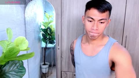 Snapshot of pinoymilker chatting on 02/01/26, 02:10 ethan online show from 02/01/26, 02:10