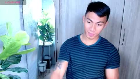 Snapshot of pinoymilker chatting on 02/05/26, 11:26 ethan online show from 02/05/26, 11:26