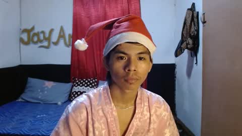 Snapshot of pinoymonstercock_xx chatting on 12/24/24, 02:54 WIN WIN  JAY AR online show from 12/24/24, 02:54