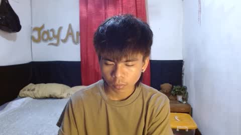 Snapshot of pinoymonstercock_xx chatting on 01/19/25, 04:01 WIN WIN  JAY AR online show from 01/19/25, 04:01