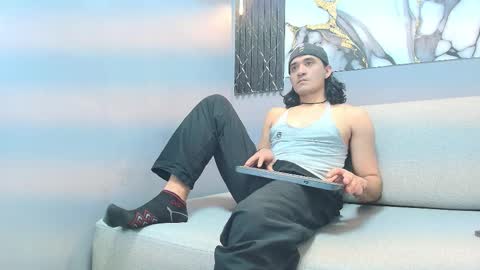 Snapshot of pint_geto chatting on 12/16/25, 04:39 pint_geto online show from 12/16/25, 04:39