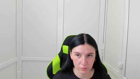 Snapshot of piper_smilee chatting on 05/20/26, 12:22 Piper online show from 05/20/26, 12:22