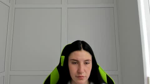 Snapshot of piper_smilee chatting on 05/22/26, 12:11 Piper online show from 05/22/26, 12:11