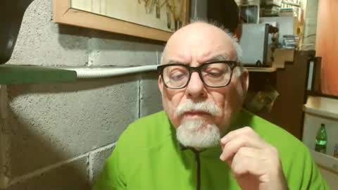 Snapshot of pippetta1 chatting on 11/22/25, 02:49 pippetta1 online show from 11/22/25, 02:49