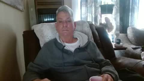 Snapshot of pirate334 chatting on 12/31/24, 04:35 pirate334 online show from 12/31/24, 04:35