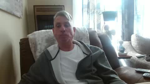 Snapshot of pirate334 chatting on 01/01/25, 05:44 pirate334 online show from 01/01/25, 05:44