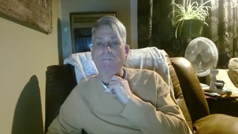 Snapshot of pirate334 chatting on 02/13/25, 11:58 pirate334 online show from 02/13/25, 11:58