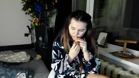 Eugenia online show from 03/05/25, 02:36