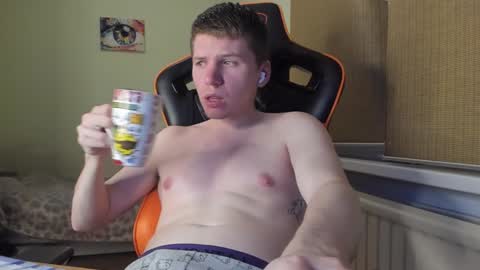 Pierre online show from 12/15/24, 08:25