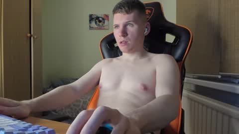 Pierre online show from 12/20/24, 03:31