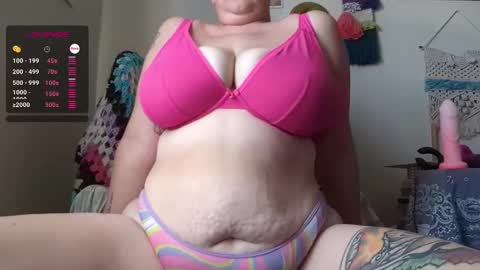 Em online show from 12/30/24, 08:58