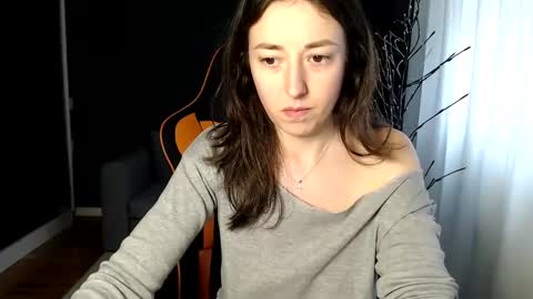 piscesgirl06 online show from 02/03/25, 09:08