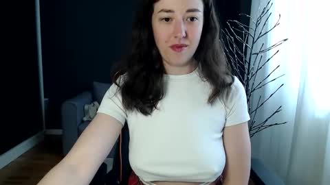 piscesgirl06 online show from 04/29/26, 05:11