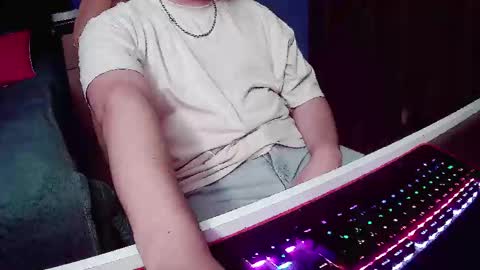 Snapshot of pisceslost chatting on 09/22/25, 12:45 pisceslost online show from 09/22/25, 12:45