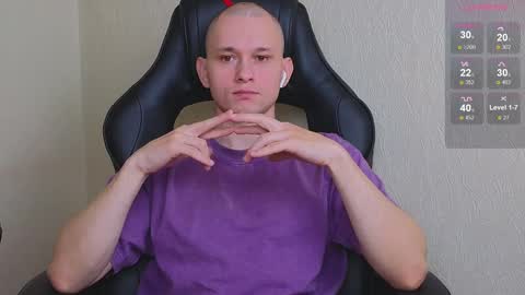 Snapshot of pistonpojizni chatting on 12/16/24, 05:49 STRONGBEAUTY online show from 12/16/24, 05:49