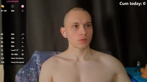 Snapshot of pistonpojizni chatting on 12/21/25, 07:59 STRONGBEAUTY online show from 12/21/25, 07:59