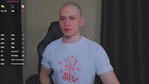 Snapshot of pistonpojizni chatting on 02/21/26, 07:04 STRONGBEAUTY online show from 02/21/26, 07:04