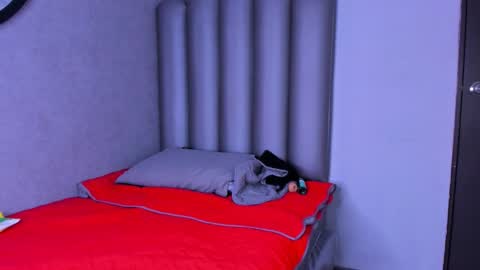 pitufa__ online show from 01/07/26, 08:11