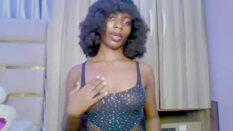 Ella online show from 06/18/26, 06:35