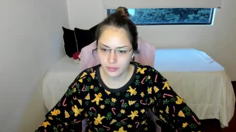 pixie online show from 06/01/26, 10:39