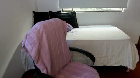 pixie online show from 07/03/26, 09:10