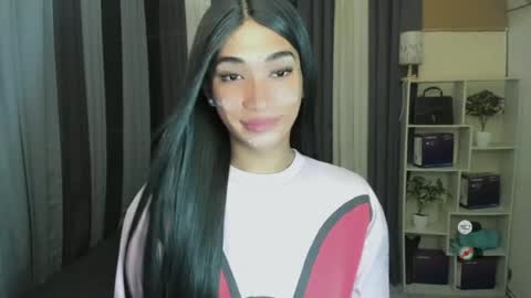 Snapshot of pixiedoll_ chatting on 06/18/26, 12:53 pixiedoll_ online show from 06/18/26, 12:53