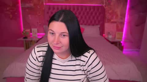 pixiehott online show from 10/18/25, 08:09