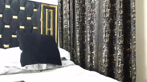 pixietease1 online show from 02/18/26, 05:20