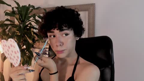 cris online show from 01/20/25, 02:43