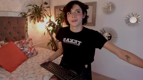 cris online show from 02/05/25, 07:50