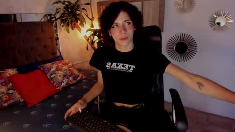 cris online show from 02/10/25, 06:09