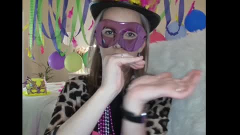 Lynn online show from 12/13/24, 03:32