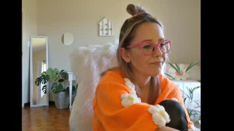 Lynn online show from 02/03/25, 12:03