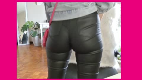 Lynn online show from 02/10/25, 03:21