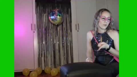 Lynn online show from 02/18/25, 02:06