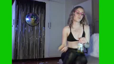 Lynn online show from 02/18/25, 05:10