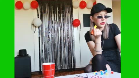 Lynn online show from 02/19/25, 01:39